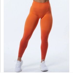 Alphalete Amplify Leggings Orange